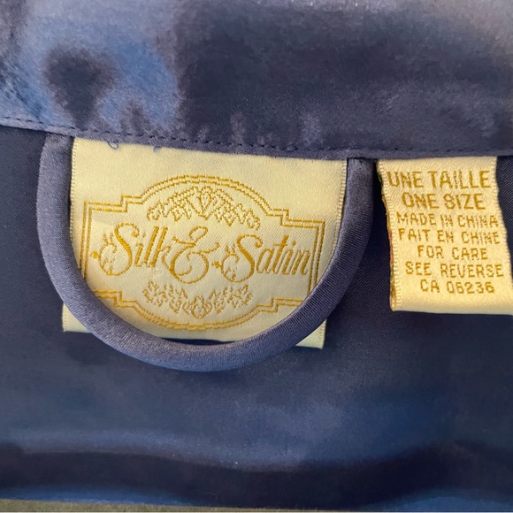 Silk and satin robe set - Picture 5 of 5